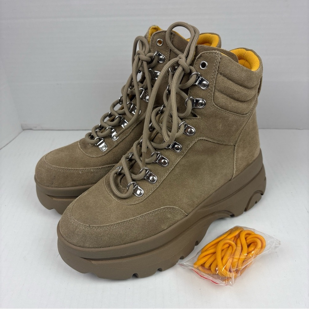 Aqua Haley Women’s 8.5 Boots Tan Brown Faux Suede Fashion Platform Combat Hiker